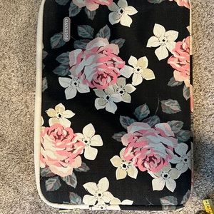 Floral laptop sleeve
